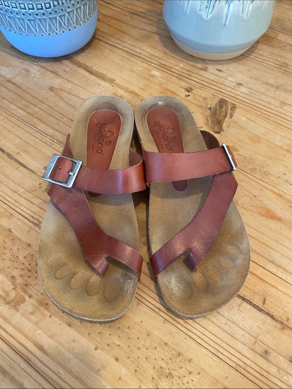 Yolanda Brown Leather Buckle Toe-Loop Sandals